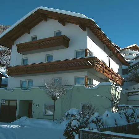 アパート Gaestehaus Walch